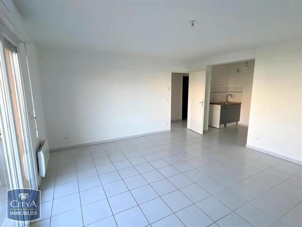Appartement à vendre 2 pièces 50m² Saint-Jean-d'Angély (17400)
