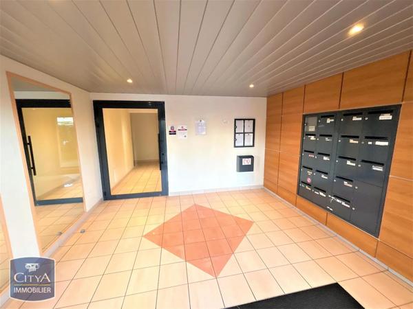 Appartement à vendre 2 pièces 50m² Saint-Jean-d'Angély (17400)