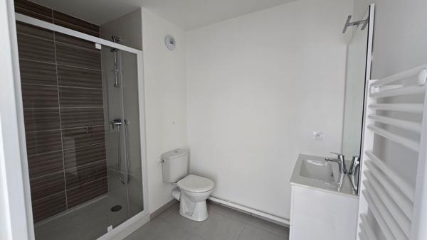 Appartement Provins T2 avec LOGGIA + PARKING / JAMAIS HABITÉ ! Secteur Gare
