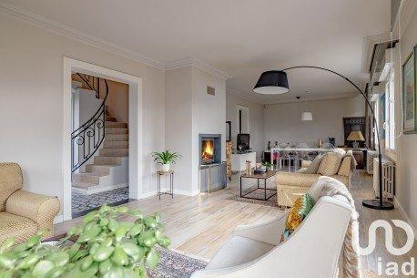 Maison 6 pièces de 180 m² à Plescop (56890)