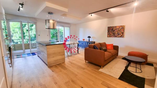 Location grand 2 P meublé de standing - garage et piscine