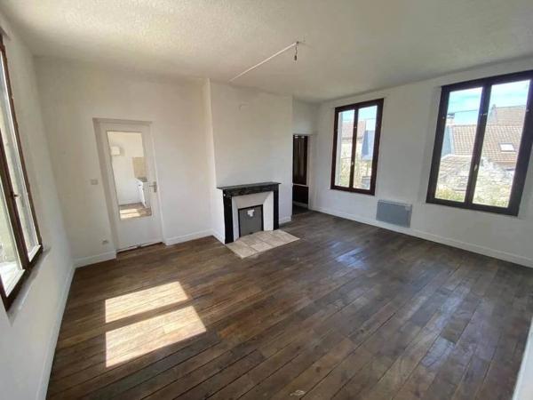 Vente                                                      Maison
                        
                     6 pièces                      112 m2                     à Villers-Cotterêts