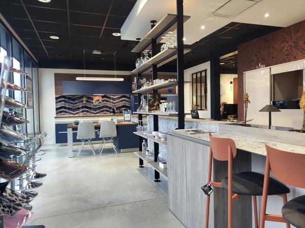 Local D’activité 479m² – Les ponts de ce