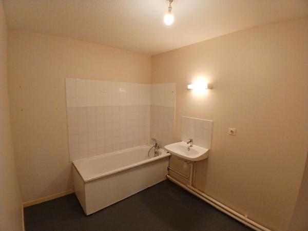 Appartement T4 Gazonfier dans résidence calme