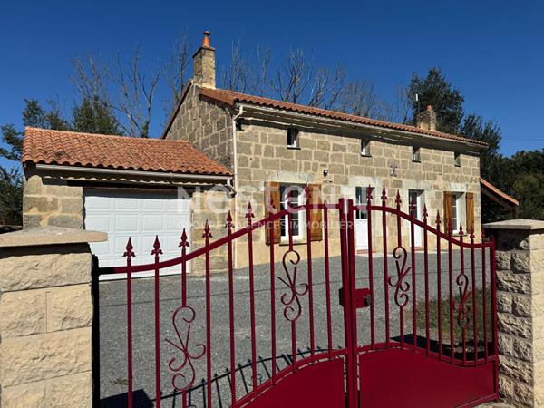 A vendre - Longère en pierre avec jardin et garage - Proche Doué-en-Anjou - D6123