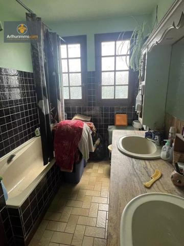 Vente                                                      Maison
                        
                     4 pièces                      100 m2                     à Marmande