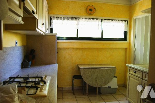 SAINT-CLOUD - CENTRE - Appt 4 pièces, balcon, 3ème et dernier étage