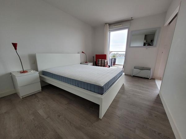 BAIL MEUBLÉ - Joli T2 meublé à Louer proche du centre ville avec terrasse, parking et ascenseur , Concarneau