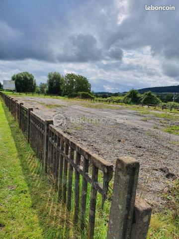 Terrain de 8 690 m²
