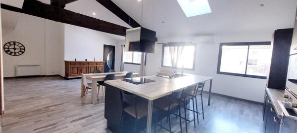 Maison T5 avec grand garage et cour à Armissan