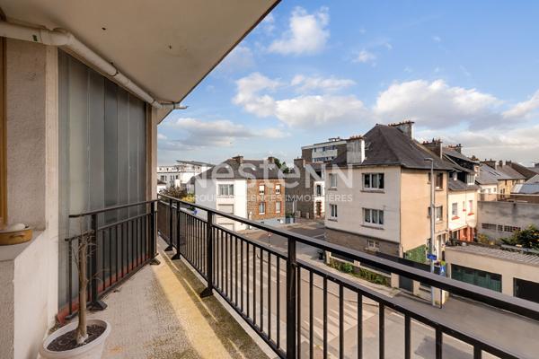 APPARTEMENT 2 CHAMBRES 2 BALCONS AVEC GARAGE QUARTIER ROBIEN