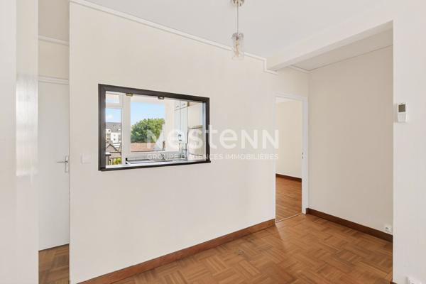 APPARTEMENT 2 CHAMBRES 2 BALCONS AVEC GARAGE QUARTIER ROBIEN