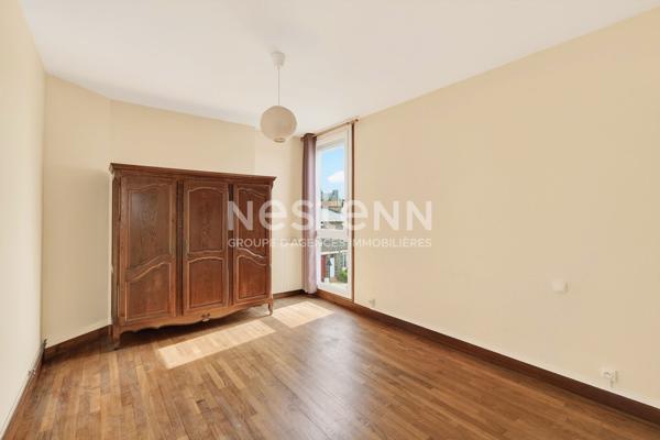 APPARTEMENT 2 CHAMBRES 2 BALCONS AVEC GARAGE QUARTIER ROBIEN