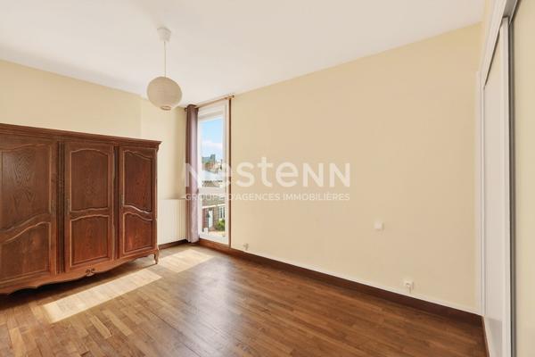 APPARTEMENT 2 CHAMBRES 2 BALCONS AVEC GARAGE QUARTIER ROBIEN