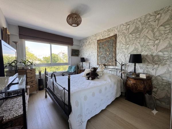 A VENDRE : T4 à LILLE • • 430 000 € FAI • Réf. 2081