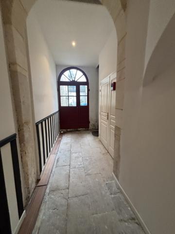 hyper centre appartement Rez-de-chaussée de 61m2 , coup de cœur !