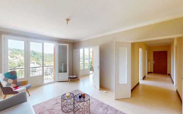 Appartement à vendre    3 pièces • 76,73 m2 Le Monastère
