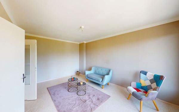 Appartement à vendre    3 pièces • 76,73 m2 Le Monastère