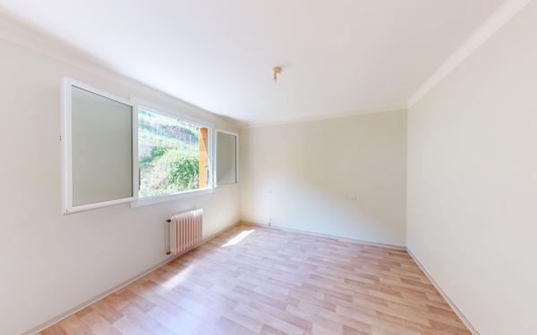 Appartement à vendre    3 pièces • 76,73 m2 Le Monastère