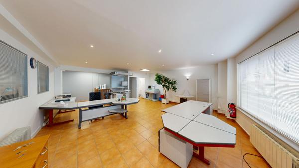 Local commercial 156 m2