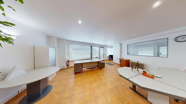 Local commercial 156 m2