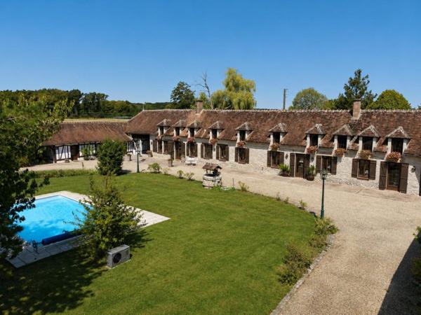 Vente / Corps de ferme à Beaune-la-Rolande (45340)