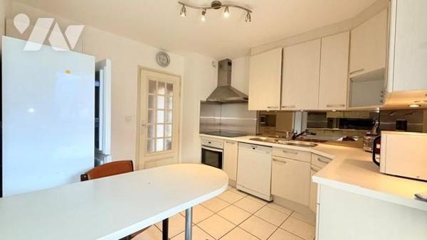 Appartement T4, cave et garage