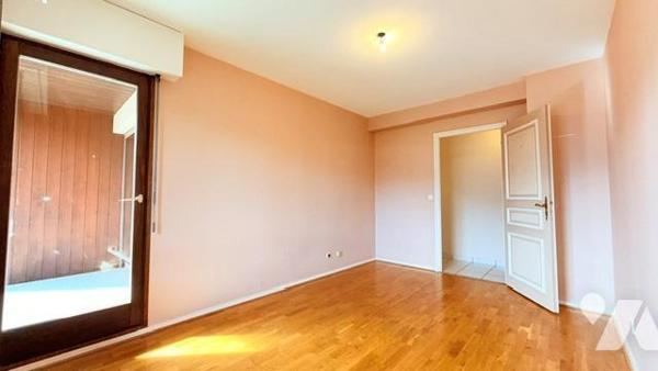 Appartement T4, cave et garage