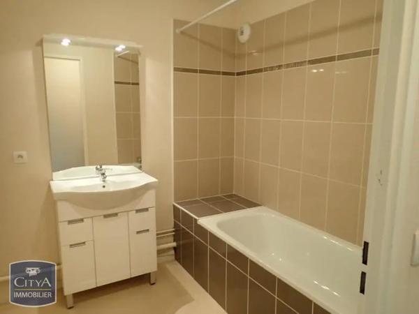 Appartement à louer 3 pièces 64.34m² Épernay (51200)