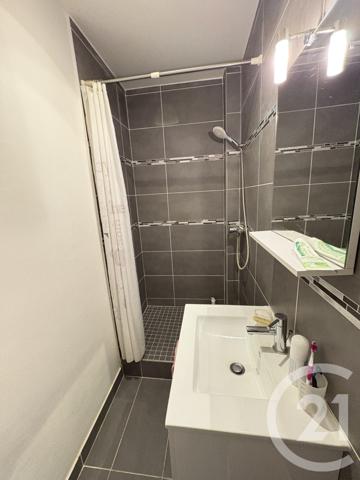 Appartement F3 à vendre  3 pièces - 51,67 m2 ST DENIS - 93