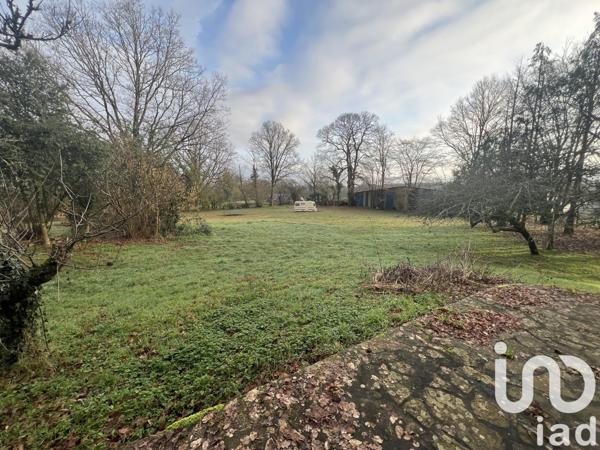 Maison 5 pièces de 135 m² à Saint-Sulpice-les-Feuilles (87160)