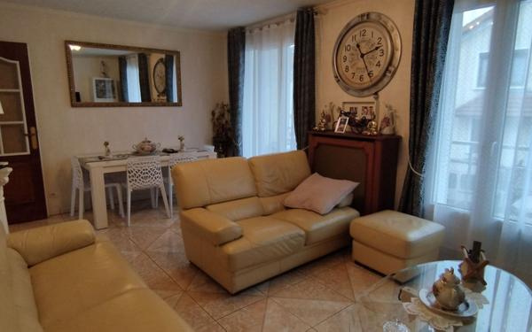 Maison à vendre    4 pièces • 134,90 m2 Champigny-sur-Marne