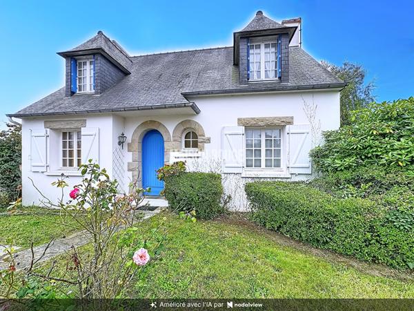 PAIMPOL - Élégante maison avec jardin arboré à quelques pas du centre-ville