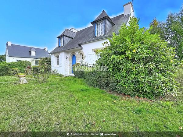 PAIMPOL - Élégante maison avec jardin arboré à quelques pas du centre-ville