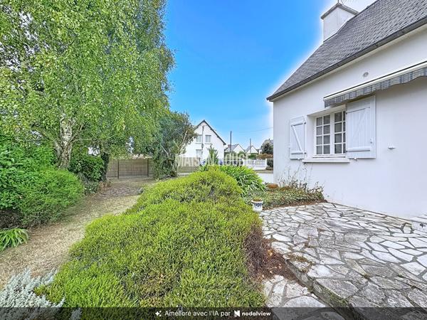 PAIMPOL - Élégante maison avec jardin arboré à quelques pas du centre-ville