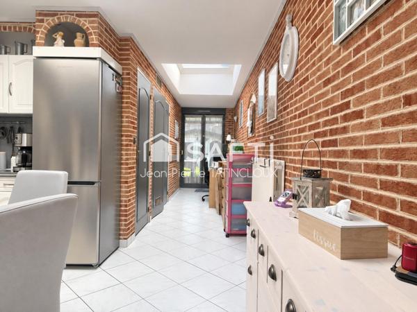 Maison familiale, jardin, métro à pied