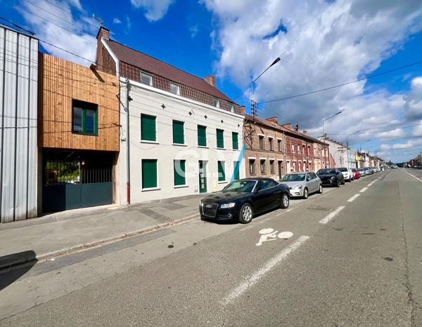 Immeuble pour Investisseur, NEUF, avec 466.77m2 + Jardin + Stationnements , Valenciennes