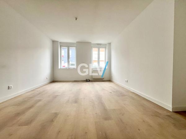 Immeuble pour Investisseur, NEUF, avec 466.77m2 + Jardin + Stationnements , Valenciennes