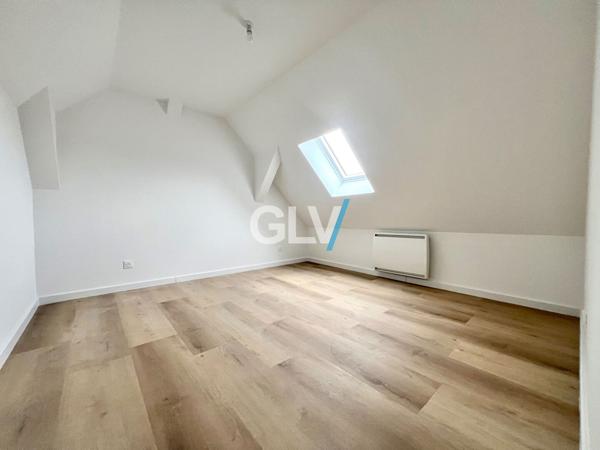 Immeuble pour Investisseur, NEUF, avec 466.77m2 + Jardin + Stationnements , Valenciennes