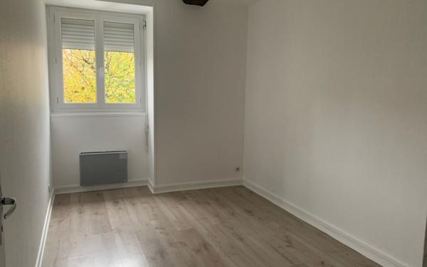 Appartement à louer    3 pièces •  Arpajon