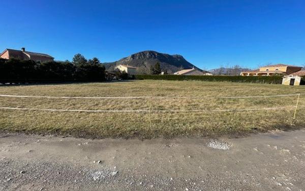 Terrain à vendre    Laragne-Montéglin