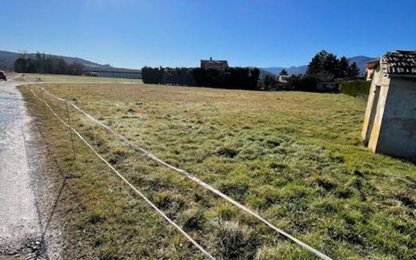 Terrain à vendre    Laragne-Montéglin