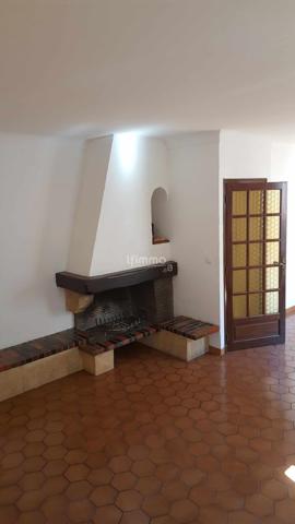 Ensemble immobilier avec parking