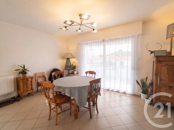 Maison à vendre  4 pièces - 125 m 2   LA TRANCHE SUR MER  - 85