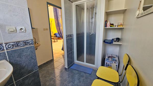 MAISON PROCHE MER ET COMMERCES PORT DES BARQUES