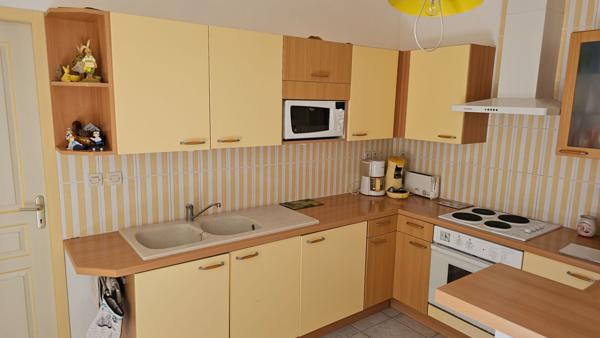 MAISON PROCHE MER ET COMMERCES PORT DES BARQUES