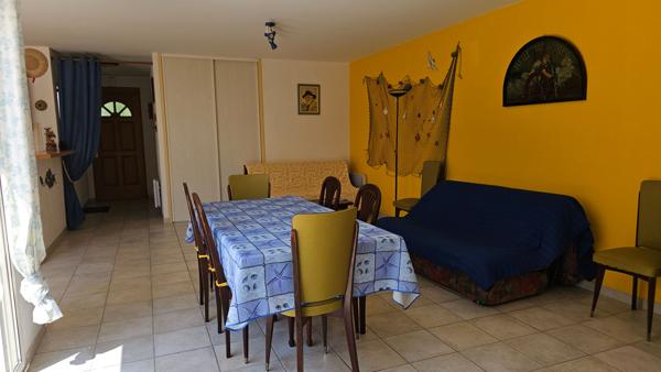 MAISON PROCHE MER ET COMMERCES PORT DES BARQUES