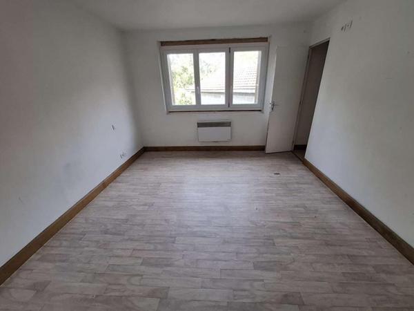 Maison de village proche L'Aigle 7 pièce(s) 107 m2