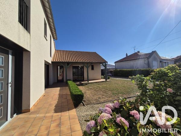 Maison à vendre 5 pièces 185 m² Thouars