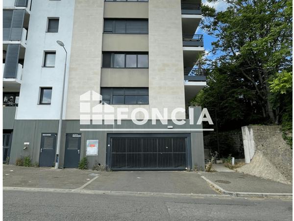 Location Parking - ALLEE DU 7EME ART RUE PIERRE NOAILLES Talence 33400